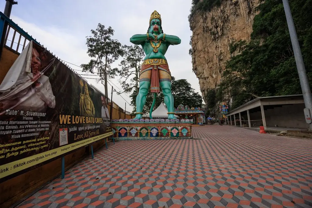 Statue at Batu Caves
