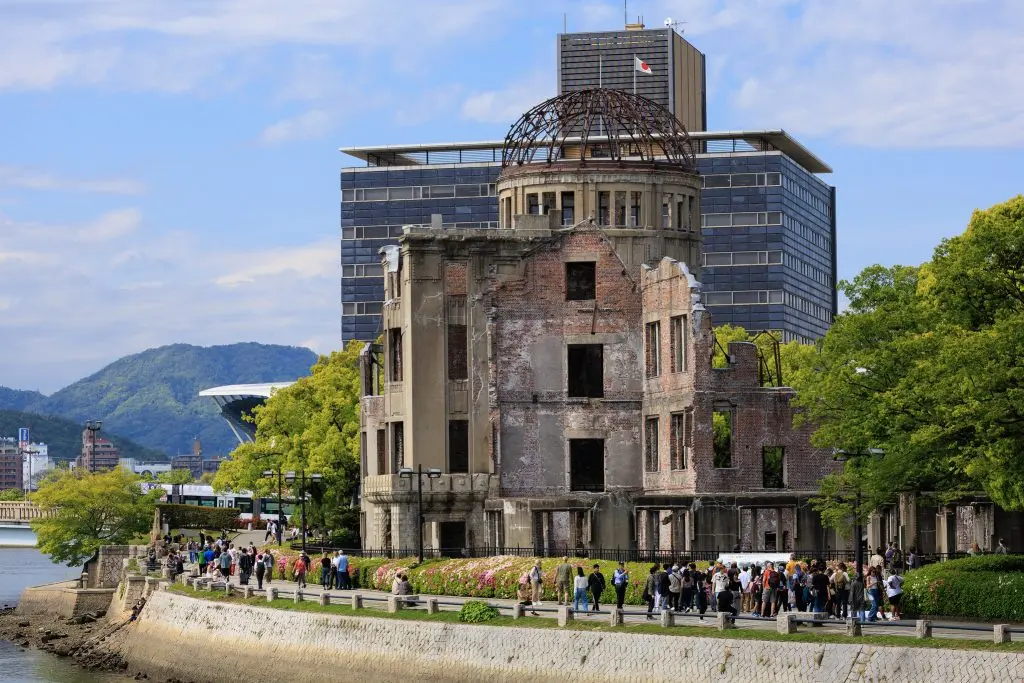 Atomic Bomb Dome (Genbaku Dome) the park context