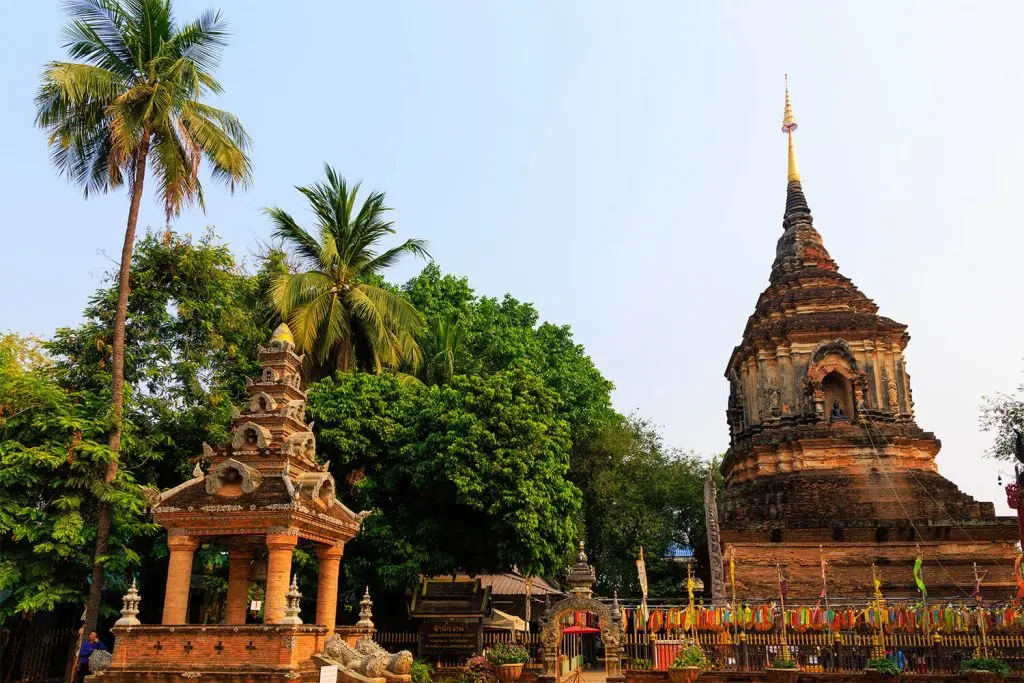 Wat Lok Moli temple